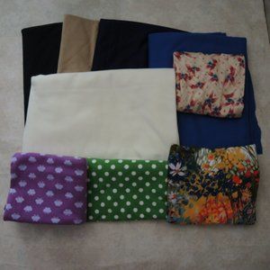 5lb Box of Stretch Fabrics Prints Solid Colors Small Pieces & 1+Yd